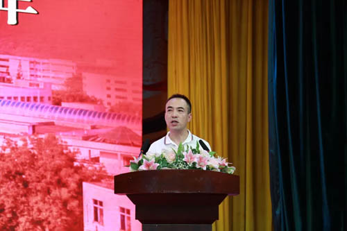 李烜校长发言 李烜校长发言