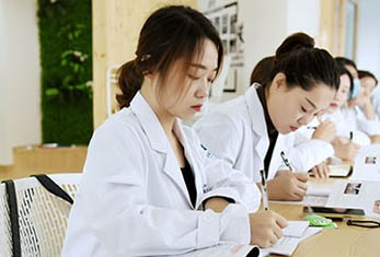 成都艾蜜莉-课堂剪影 成都艾蜜莉-课堂剪影