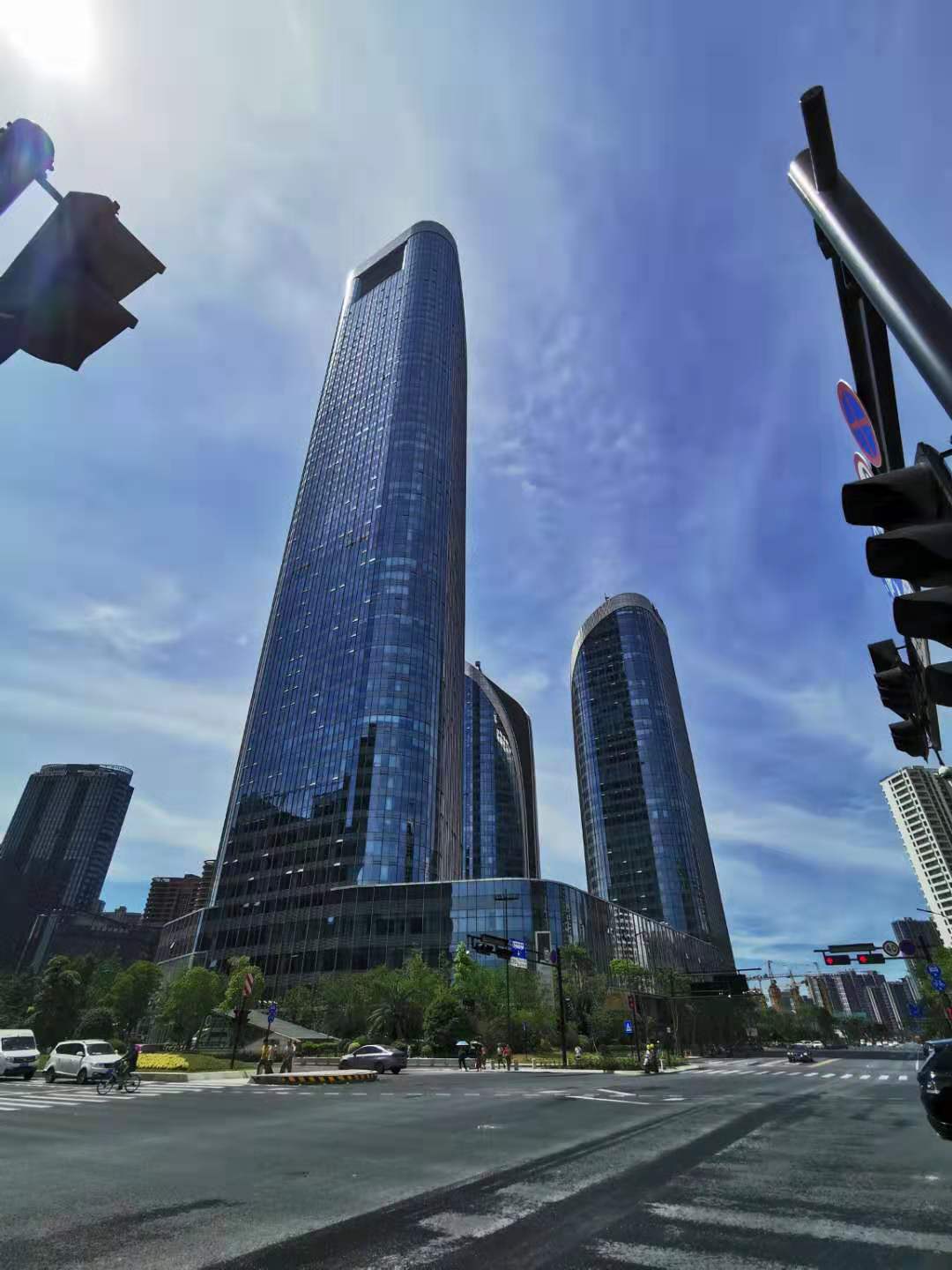 上海国

耀中医学堂 学校环境