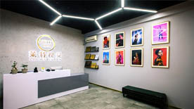 成都莱特学校前台