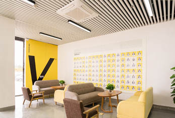 广州非凡-座谈区