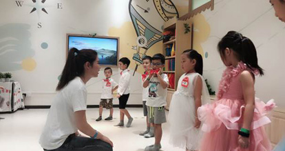 深圳亚美少儿礼仪培训简介