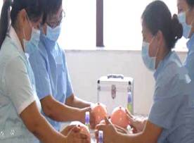 _亲亲萌芽催乳师培训