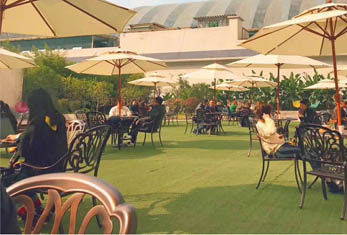 成都前叁

樯-休闲区