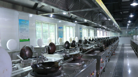 校園環(huán)境 (2) 校園環(huán)境 (2)