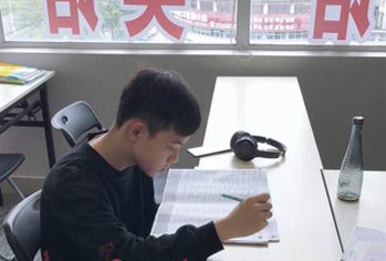 珠海易恩教育-教學(xué)環(huán)境 珠海易恩教育-教學(xué)環(huán)境