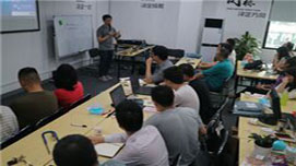 深圳易启电商培训教学环境5