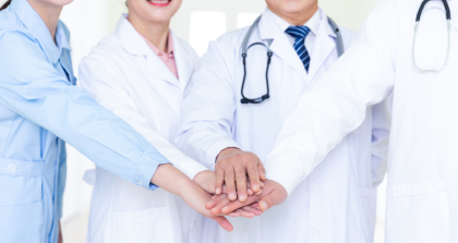 医护人员亲切服务礼仪