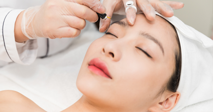 定妆眉眼唇培训