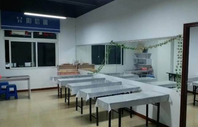 慧创教育环境 (4) 慧创教育环境 (4)
