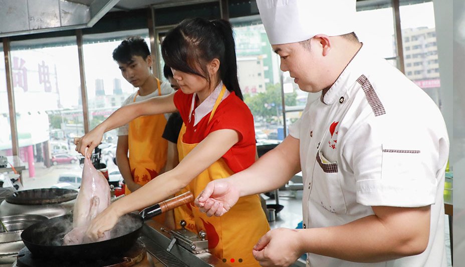 D1V9[DA4BQ(`BR`1S~QX}{X