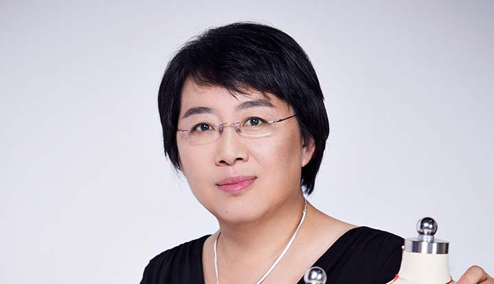 国际艺术教育字文莉女士 Amy Zi 国际艺术教育字文莉女士 Amy Zi