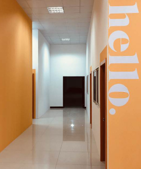 上海海峰职业培训学校-学校走廊