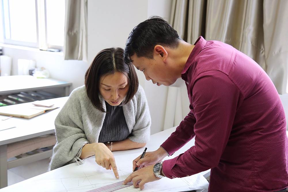 深圳深鹏服装设计学院学校裁剪教室 深圳深鹏服装设计学院学校裁剪教室