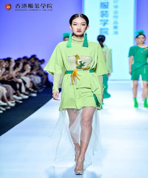 服装设计作品 (2) 服装设计作品 (2)