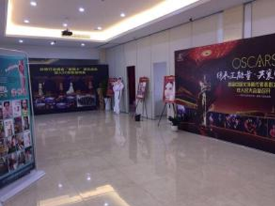 学校大厅 学校大厅
