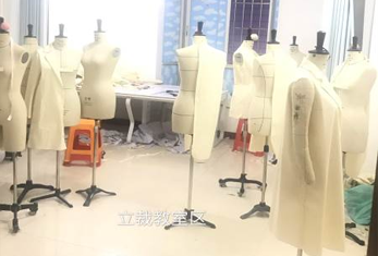 教學(xué)環(huán)境 教學(xué)環(huán)境