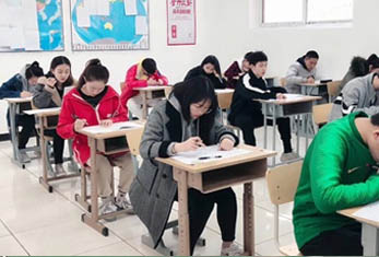 成达学校-课堂环境