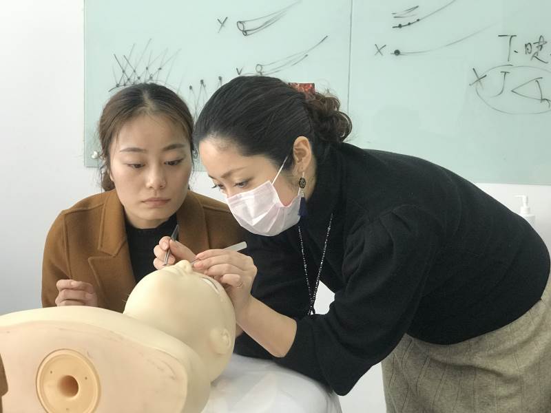上海InsNails日式美甲美睫培训学校美睫教学现场 上海InsNails日式美甲美睫培训学校美睫教学现场