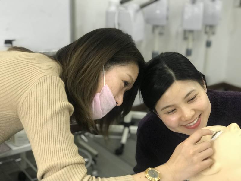 上海InsNails日式美甲美睫培训学校美睫教学现场 上海InsNails日式美甲美睫培训学校美睫教学现场