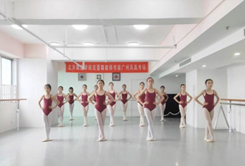 鳳凰舞蹈-課堂剪影 鳳凰舞蹈-課堂剪影