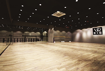 廣州舞大師-爵士房 廣州舞大師-爵
士房