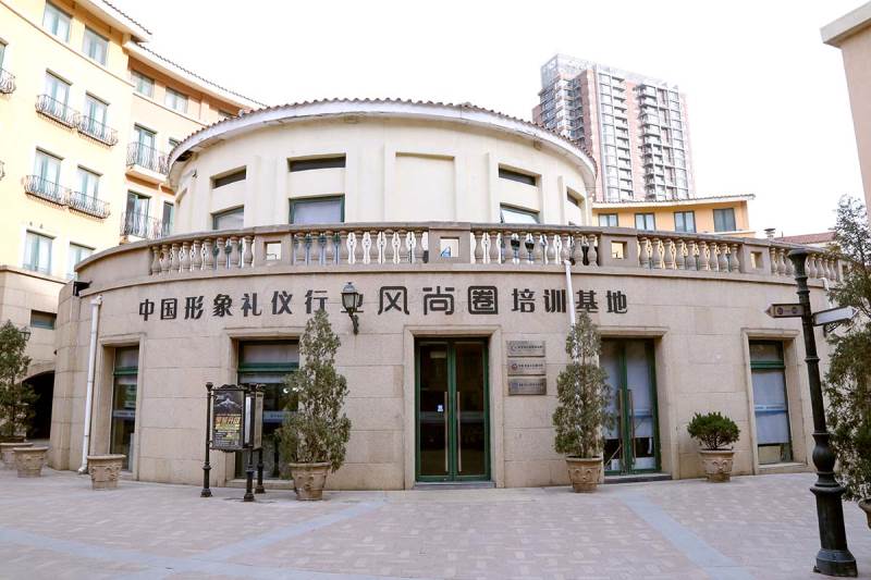 大门口 大门口