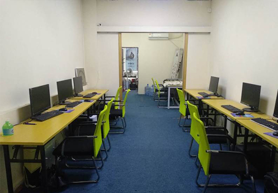 學(xué)校環(huán)境