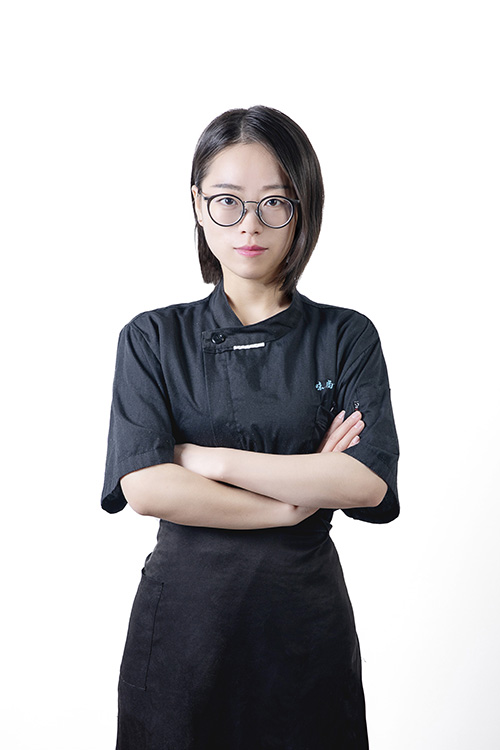 严老师 严老师