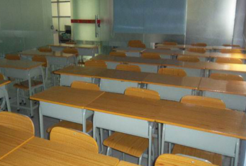 课室
