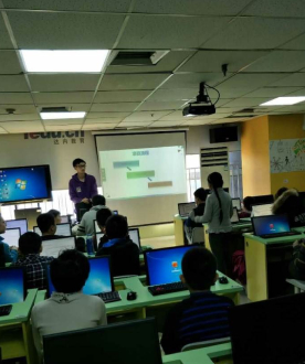 学校环境 (4) 学校环境 (4)