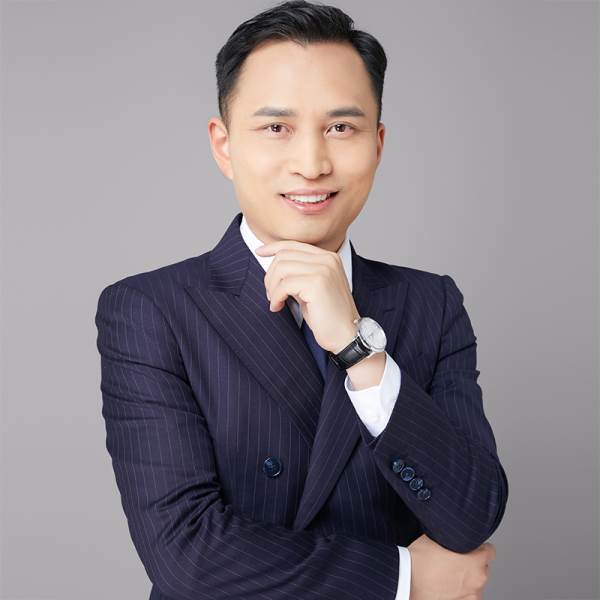礼仪培训行业实战专家王新老师方 礼仪培训行业实战专家王新老师方