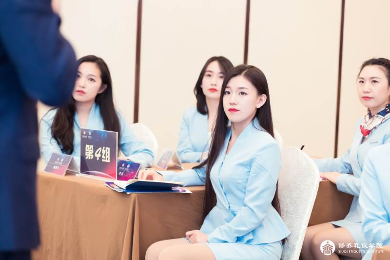 21修齐礼仪学院礼仪培训师培训班课程照片