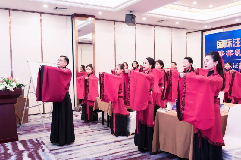 3修齐礼仪学院礼仪培训师培训课程传统古礼作揖礼拜师礼