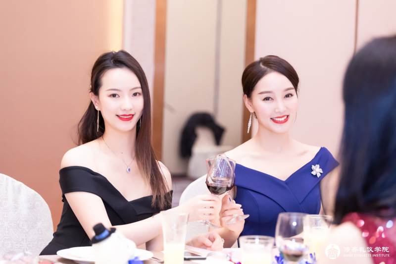 12修齐礼仪学院礼仪培训师培训班课程西餐礼仪培训