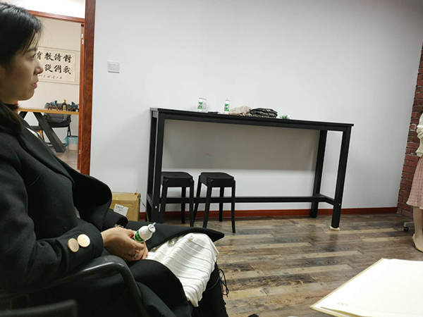 学员认真听讲 学员认真听讲