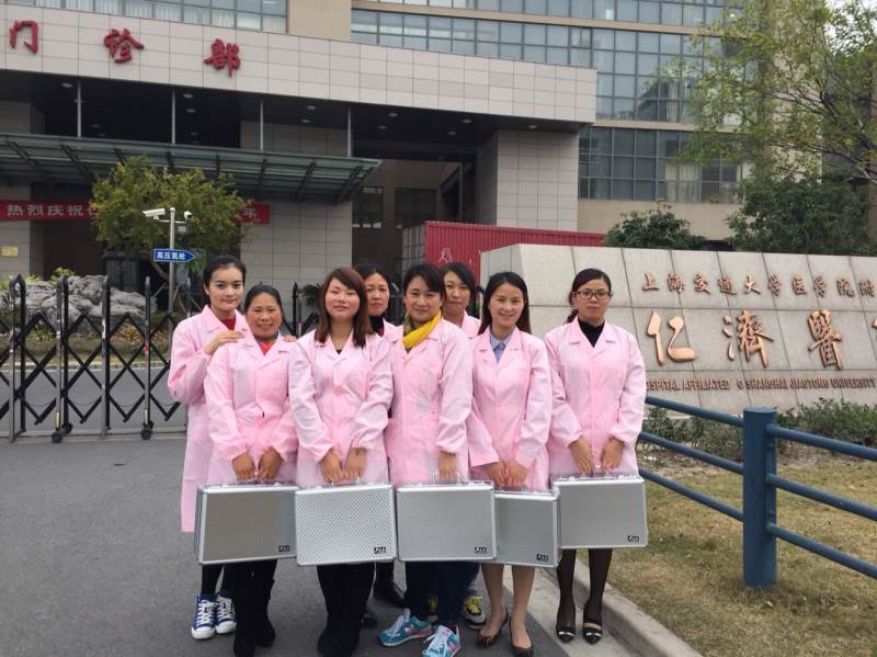 学员到医院实操练习合影二 学员到医院实操练习合影二