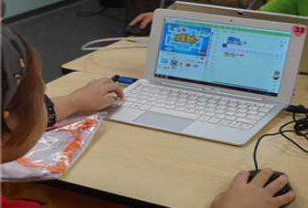 深圳小码精灵教学现场. 深圳小码精灵教学现场.