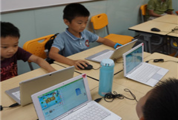 深圳小码精灵教学现场 深圳小码精灵教学现场