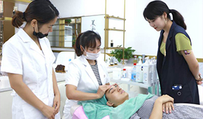 广州冰洁绣苑学员课堂风采一览