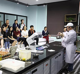 课堂剪影  课堂剪影