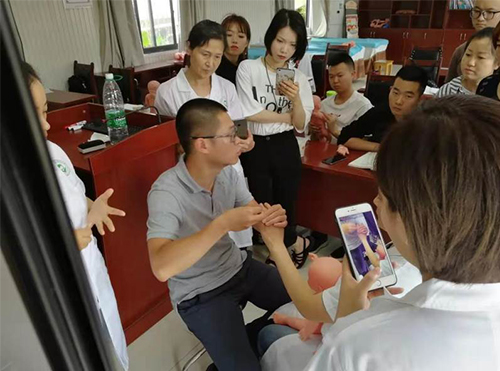 课程模拟实操剪影 课程模拟实操剪影