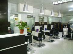 學(xué)校美發(fā)課室 學(xué)校美發(fā)課室