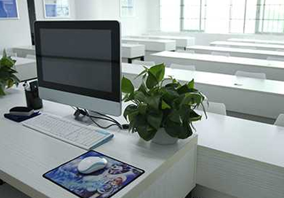 學(xué)校環(huán)境