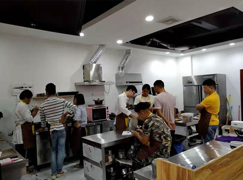 课堂剪影-实操教学 课堂剪影-实操教学