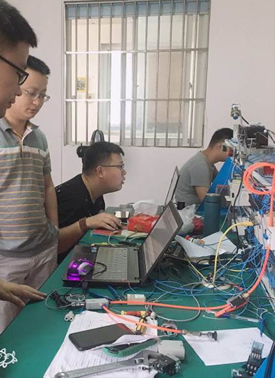 课堂风采-学员实践实操 课堂风采-学员实践实操
