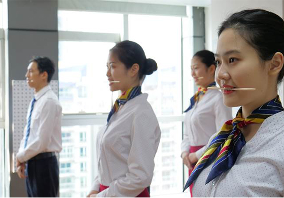 學員風采-禮儀姿態(tài) 學員風采-禮儀姿態(tài)