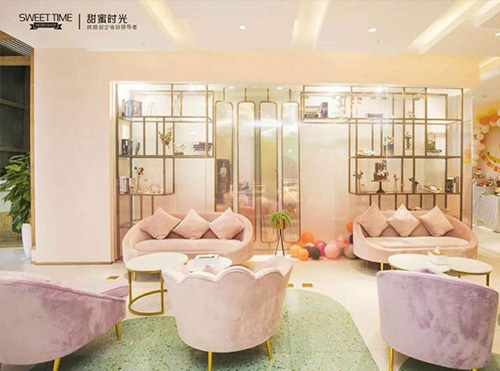 学校环境-座谈区域 学校环境-座谈区域
