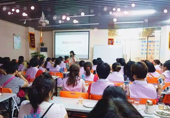 课堂剪影-多媒体授课 课堂剪影-多媒体授课