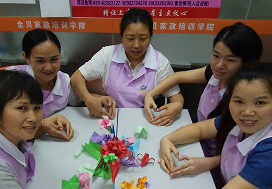 课堂剪影-学员互相交流 课堂剪影-学员互相交流